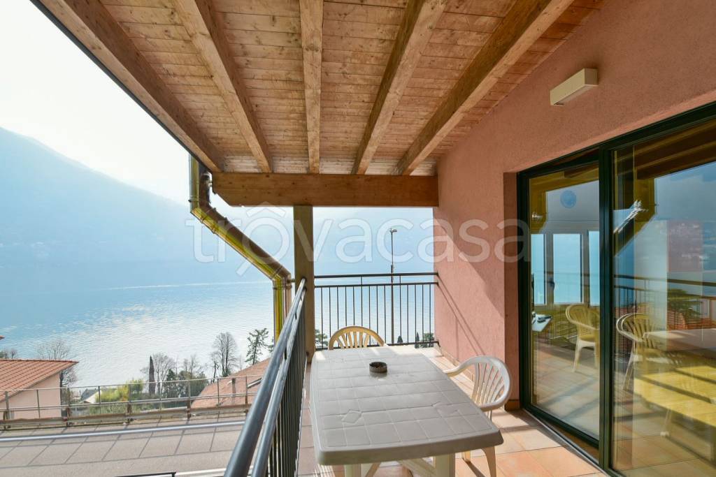 appartamento in vendita a Laglio
