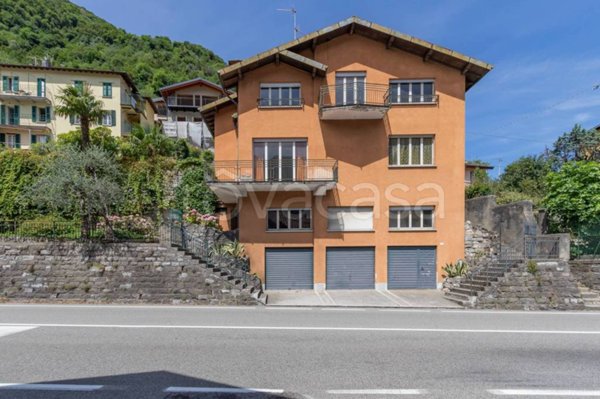 casa indipendente in vendita a Laglio