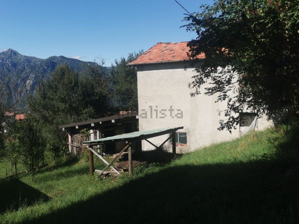 quadrivano in vendita a Laino