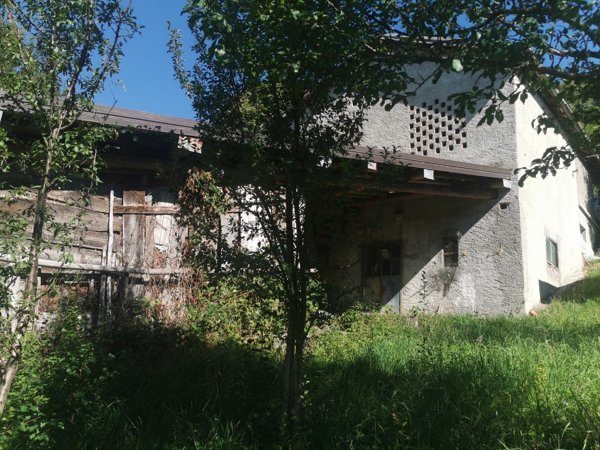 casale in vendita a Laino
