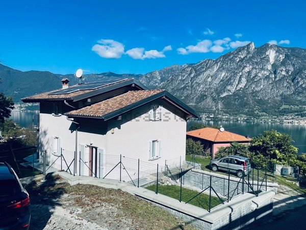 casa indipendente in vendita a Laino