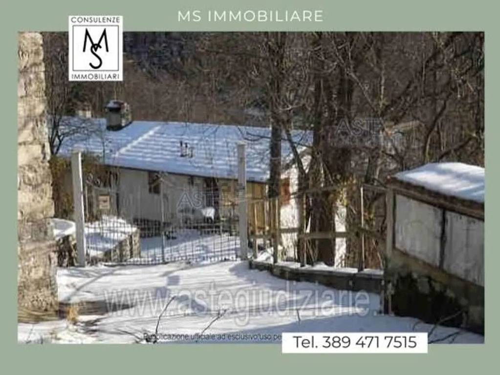 villa in vendita a Laino