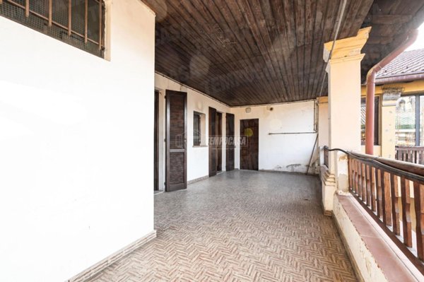 appartamento in vendita a Lambrugo