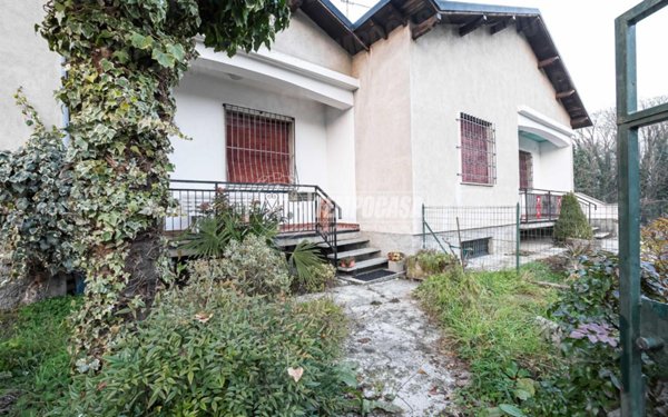 casa indipendente in vendita a Lambrugo