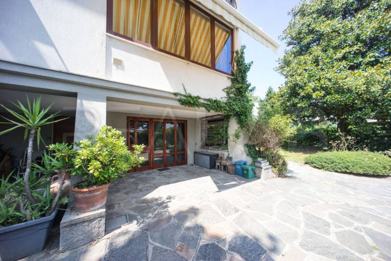 casa indipendente in vendita a Lambrugo