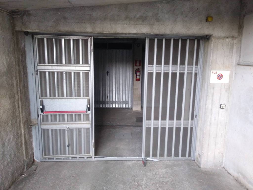 locale commerciale in vendita a Lambrugo