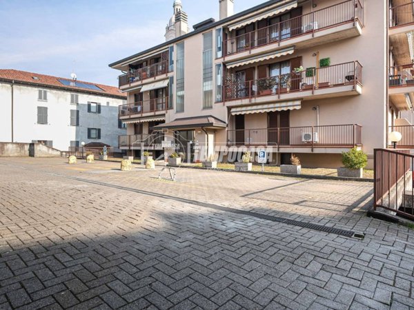 appartamento in vendita a Lambrugo