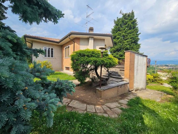 casa indipendente in vendita a Lambrugo
