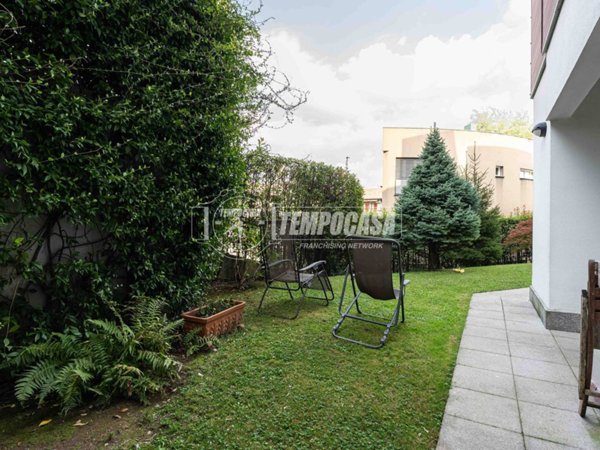 appartamento in vendita a Lambrugo in zona Momberto