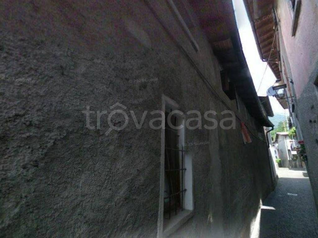 appartamento in vendita a Lasnigo