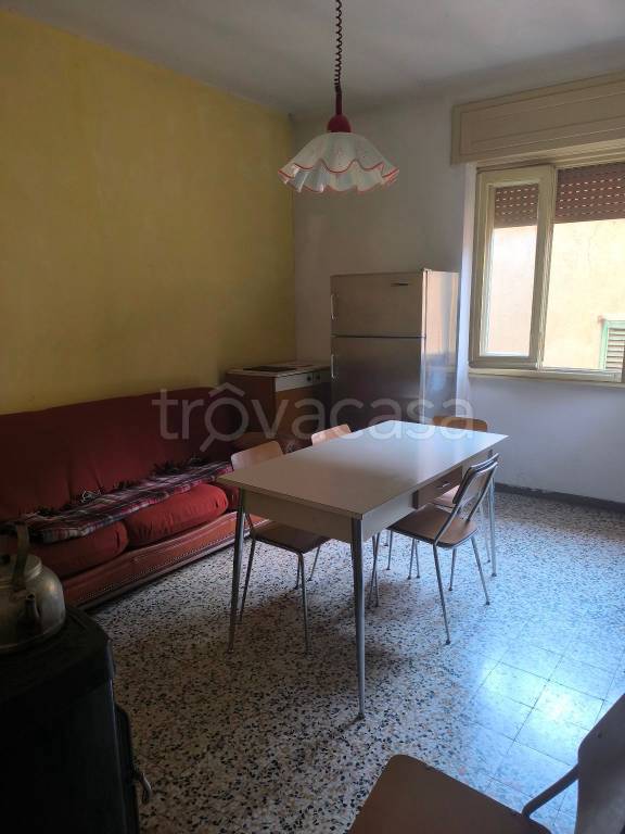 casa indipendente in vendita a Lasnigo
