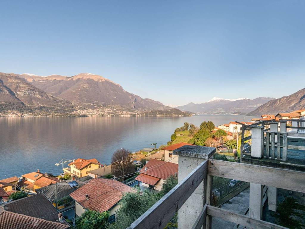 casa indipendente in vendita a Lezzeno