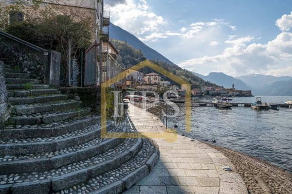 casa indipendente in vendita a Lezzeno