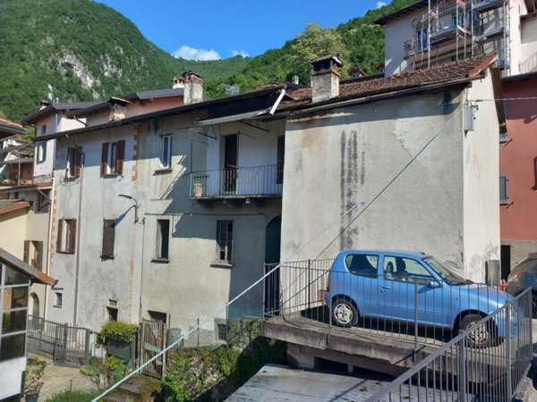 appartamento in vendita a Lezzeno