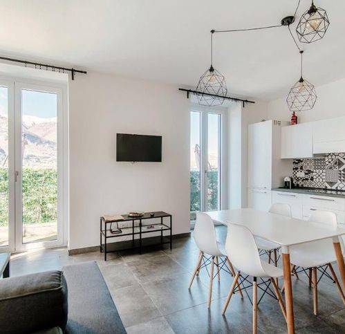 appartamento in vendita a Lezzeno