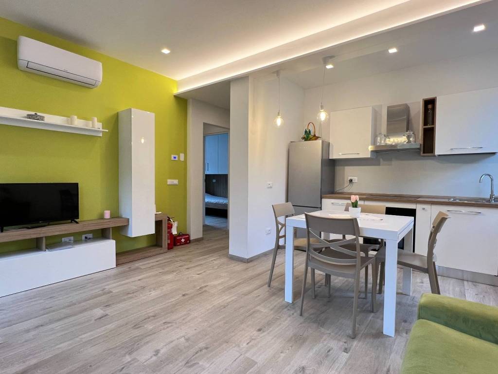 appartamento in vendita a Lezzeno