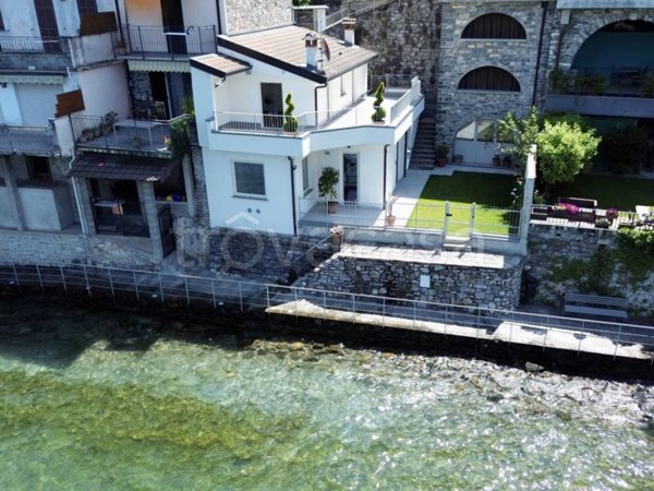 casa indipendente in vendita a Lezzeno