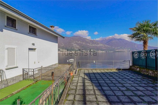 casa indipendente in vendita a Lezzeno