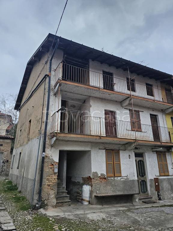 appartamento in vendita a Limido Comasco