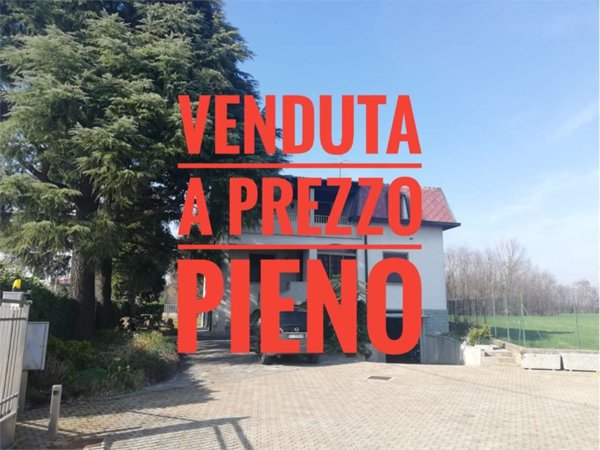 casa indipendente in vendita a Limido Comasco