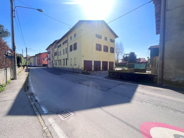 appartamento in vendita a Limido Comasco