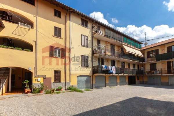 appartamento in vendita a Limido Comasco