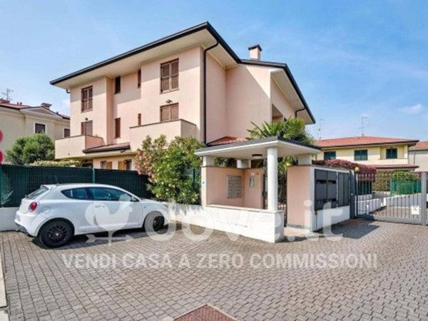 appartamento in vendita a Limido Comasco