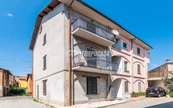 appartamento in vendita a Limido Comasco