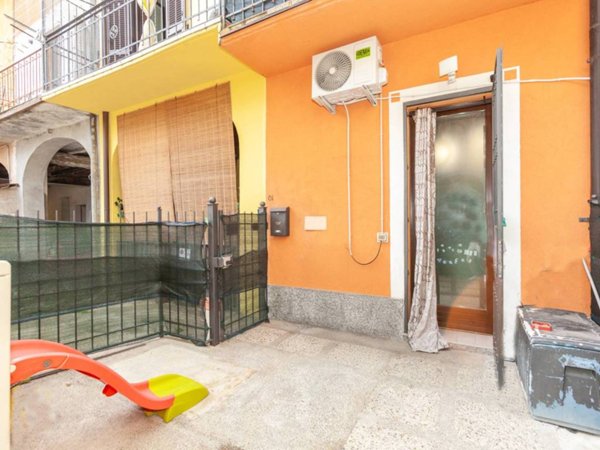 casa indipendente in vendita a Limido Comasco