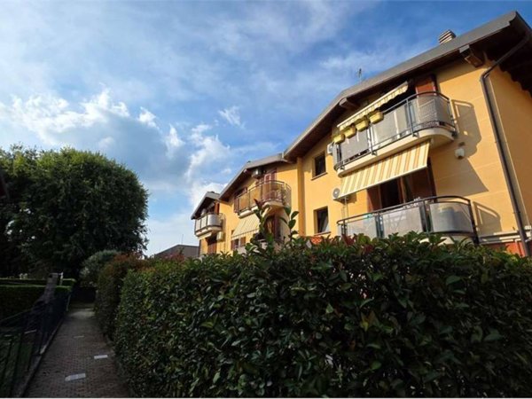 appartamento in vendita a Limido Comasco