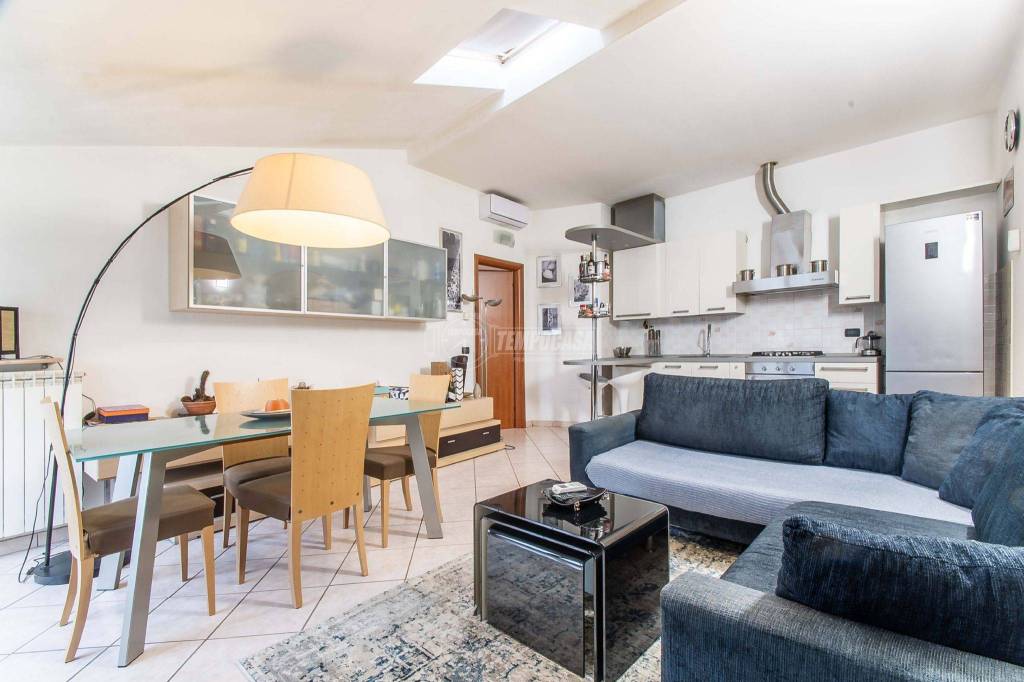 appartamento in vendita a Limido Comasco