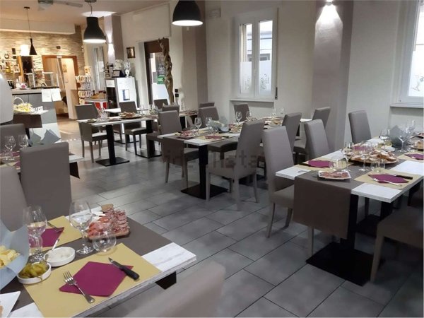 negozio in vendita a Limido Comasco