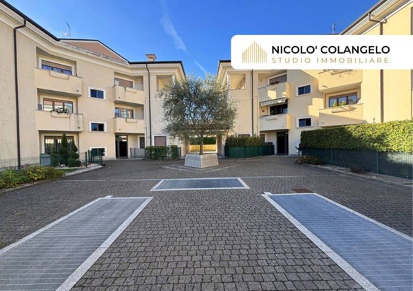 appartamento in vendita a Limido Comasco