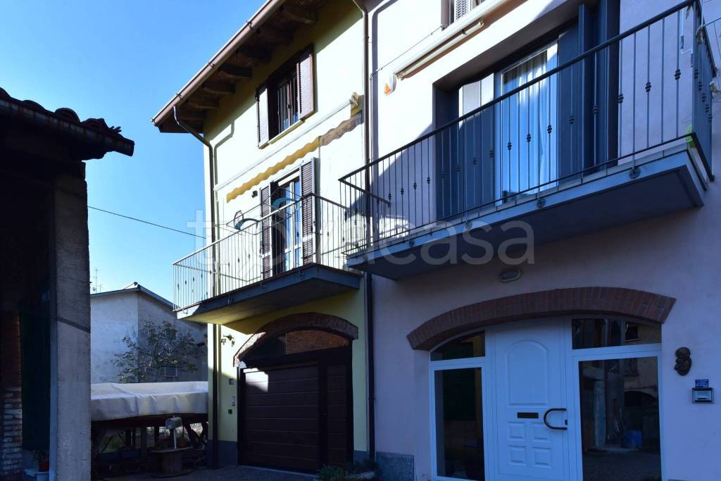 casa indipendente in vendita a Limido Comasco in zona Cascina Restelli