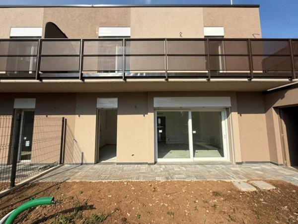 casa indipendente in vendita a Limido Comasco