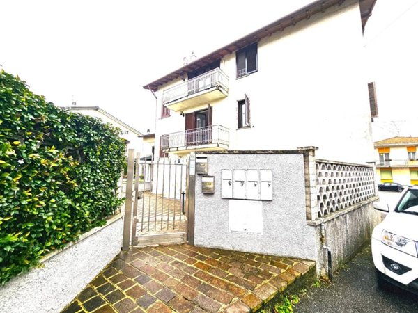 appartamento in vendita a Limido Comasco in zona Cascina Restelli