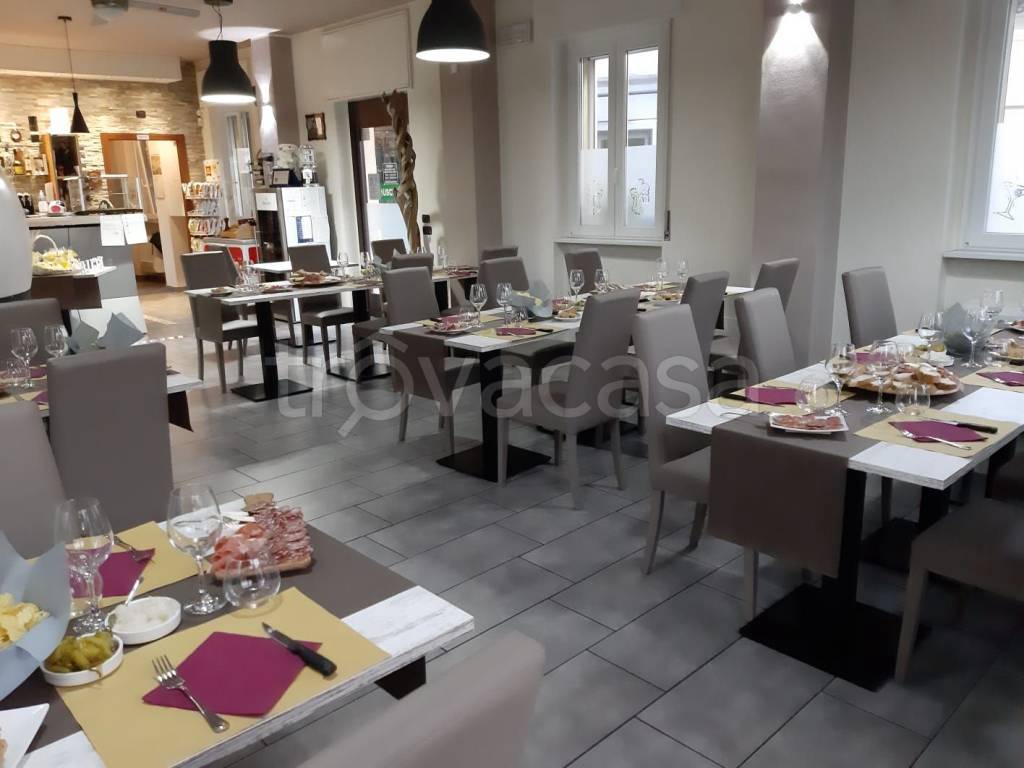 negozio in vendita a Limido Comasco