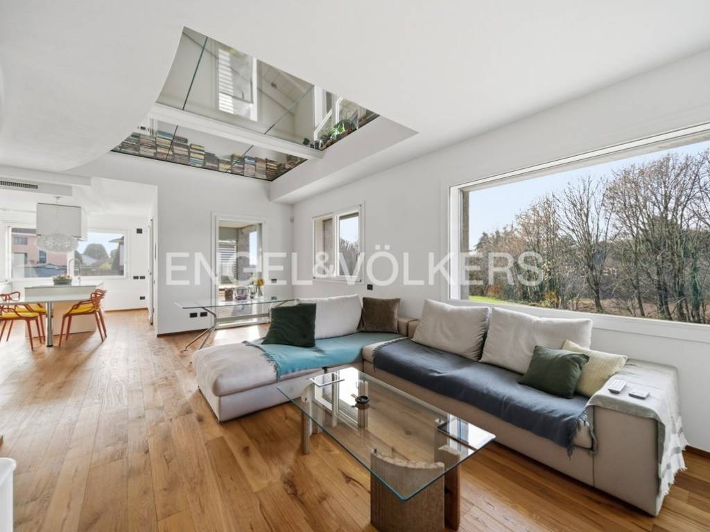 casa indipendente in vendita a Limido Comasco