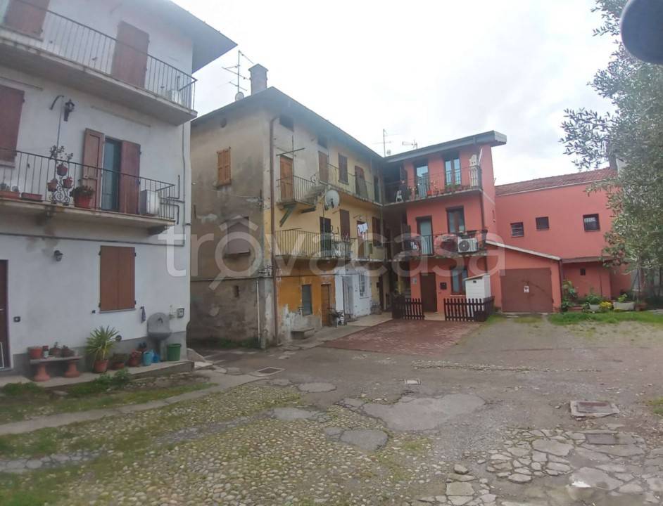 appartamento in vendita a Limido Comasco