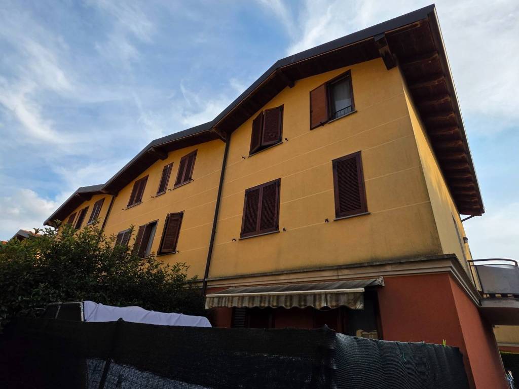 appartamento in vendita a Limido Comasco
