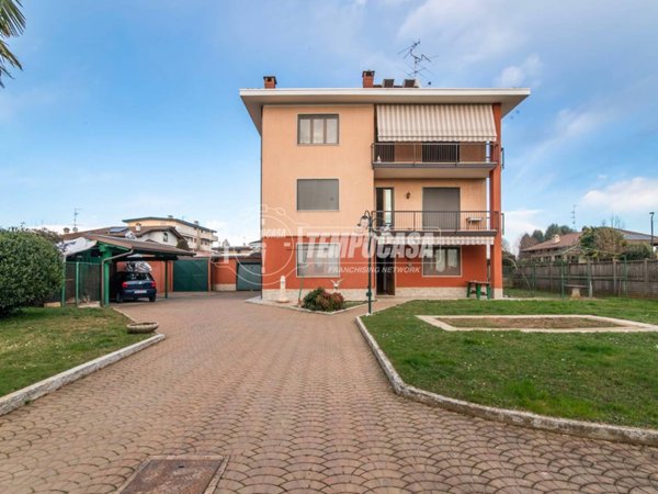 appartamento in vendita a Limido Comasco