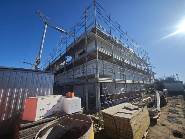 casa indipendente in vendita a Limido Comasco