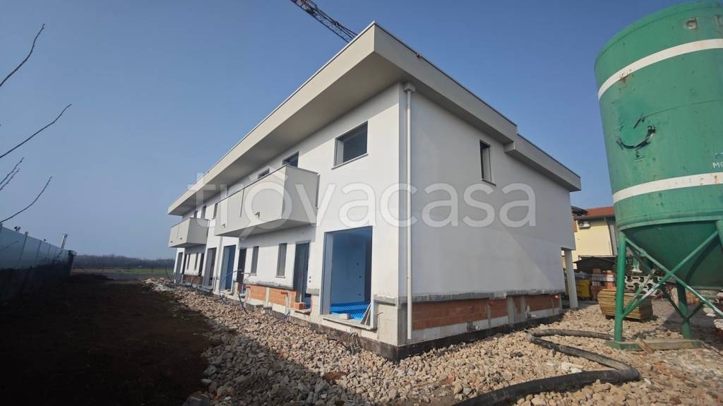 casa indipendente in vendita a Limido Comasco