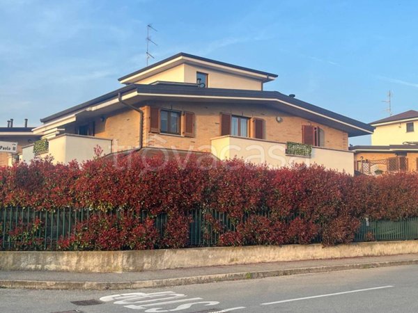 appartamento in vendita a Limido Comasco