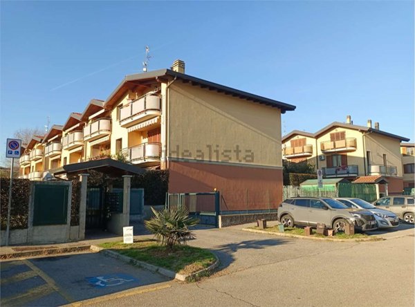 appartamento in vendita a Limido Comasco