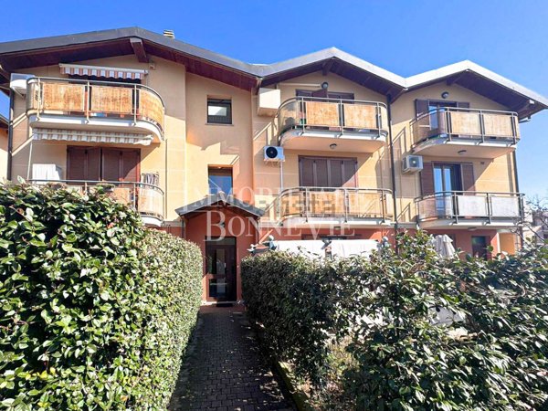 appartamento in vendita a Limido Comasco