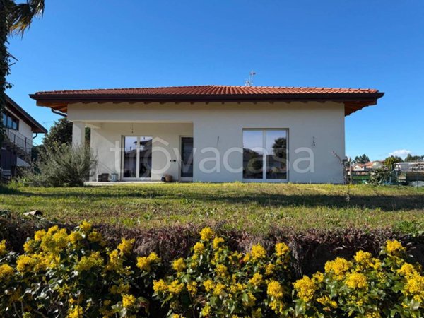 casa indipendente in vendita a Limido Comasco in zona Cascina Restelli
