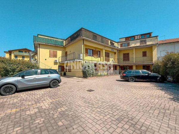 appartamento in vendita a Limido Comasco in zona Cascina Restelli