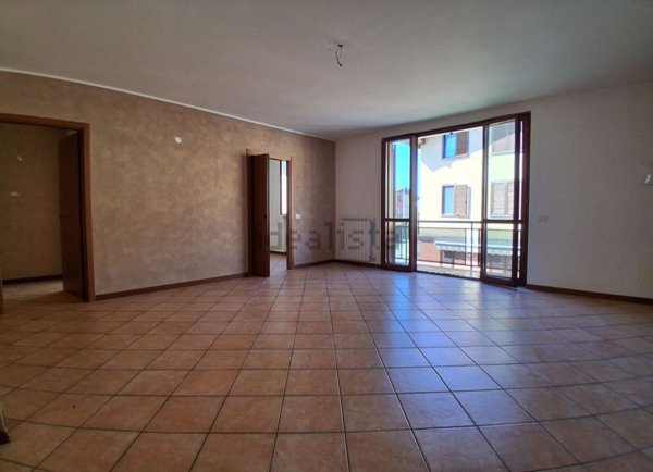 appartamento in vendita a Limido Comasco in zona Cascina Restelli