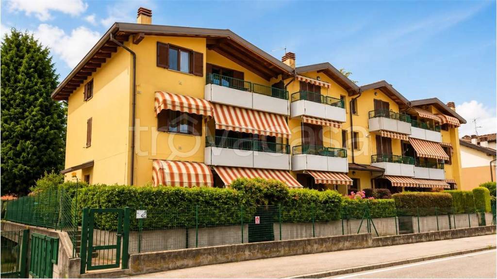 appartamento in vendita a Limido Comasco in zona Cascina Restelli